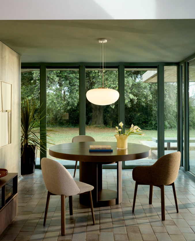 ARTIS Extendable round table in solid wood and oak veneer with a walnut finish, FSC 100%, 120 (170) x 80 cm