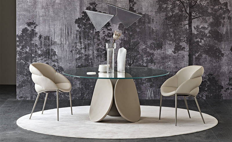 MAXIM Okrugli blagovaonski stol