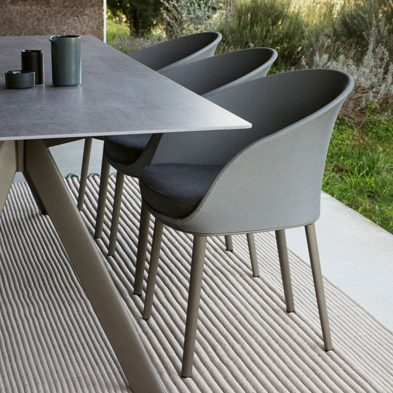 BLUM Blagovaonska fotelja