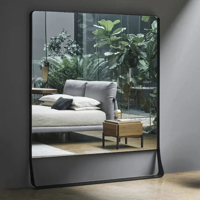 NARCISO Mirrors with rectangular shape and the rounded corners