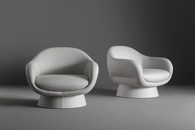 BOOLEAN Armchair with covered base