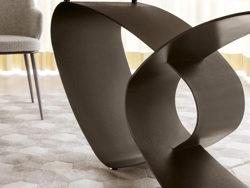 BREEZE Stol s eliptičnom pločom koja se ne izvlači i bazom od oblikovanog lima