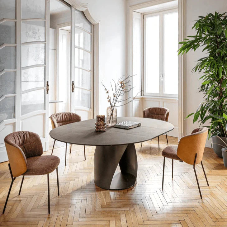 CYCLONE Table with extendable rounded top with metal base CYCLONE Table with extendable rounded top with metal base
