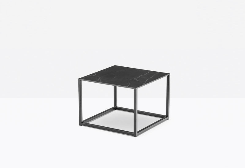 CODE MARBLE Vanjski stolić za kavu s mramornom pločom