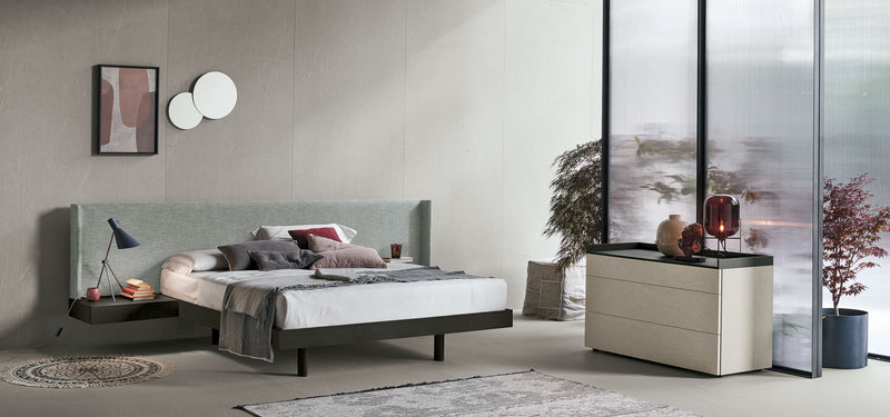 FUSION Wooden bed with raised and compact storage base