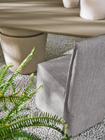 GHOST OUT 23 Tapecirana stolica s presvlakama 