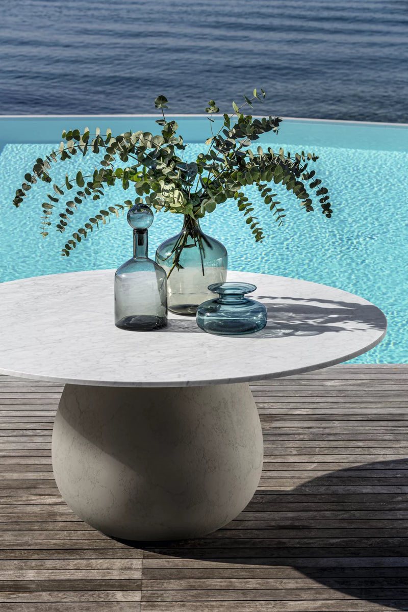 INOUT Round dining table with cement base