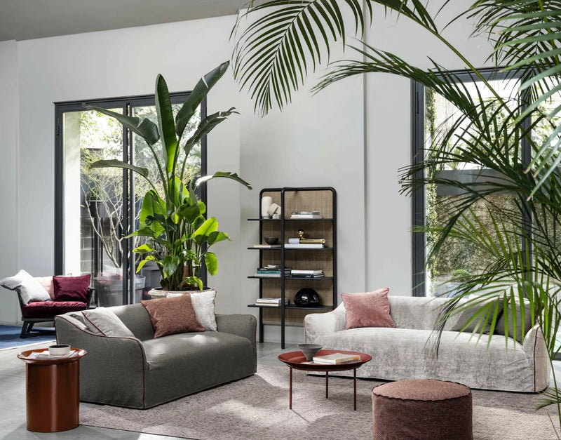 SAIA 12 Sofa upholstered with polyrethane foam