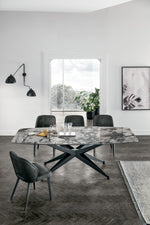 HALLEY Dining table