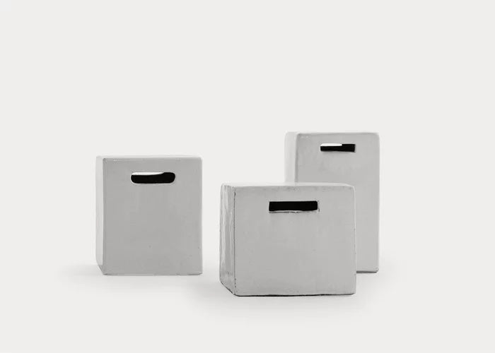 INOUT Ceramic side table