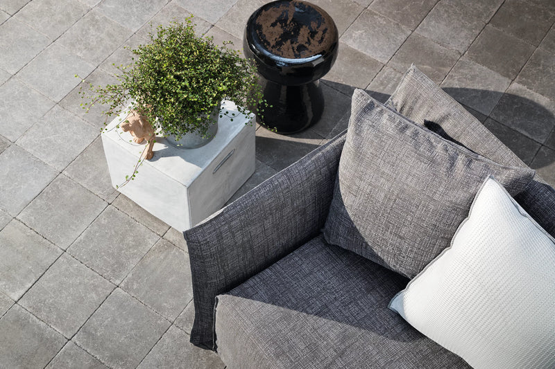 INOUT Ceramic side table