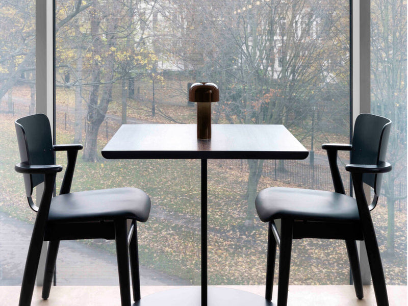 BELLHOP TABLE Rechargeable direct light table lighting device