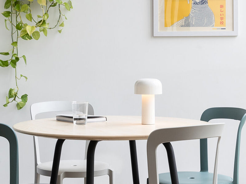 BELLHOP TABLE Rechargeable direct light table lighting device