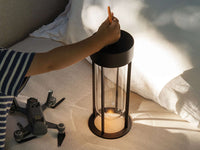 IN VITRO UNPLUGGED Portable lamp with a carrying handle