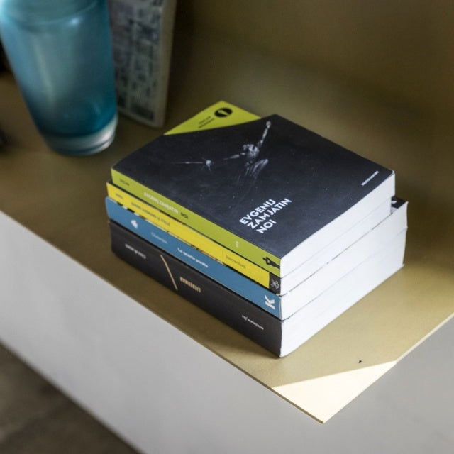 SFOGLIA Metalna zidna polica / Metalni zidni pisaći stol