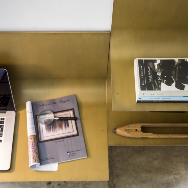 SFOGLIA Metalna zidna polica / Metalni zidni pisaći stol