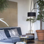 SOTT'ARCHI Podna lampa koja pruža podesivo izravno svjetlo