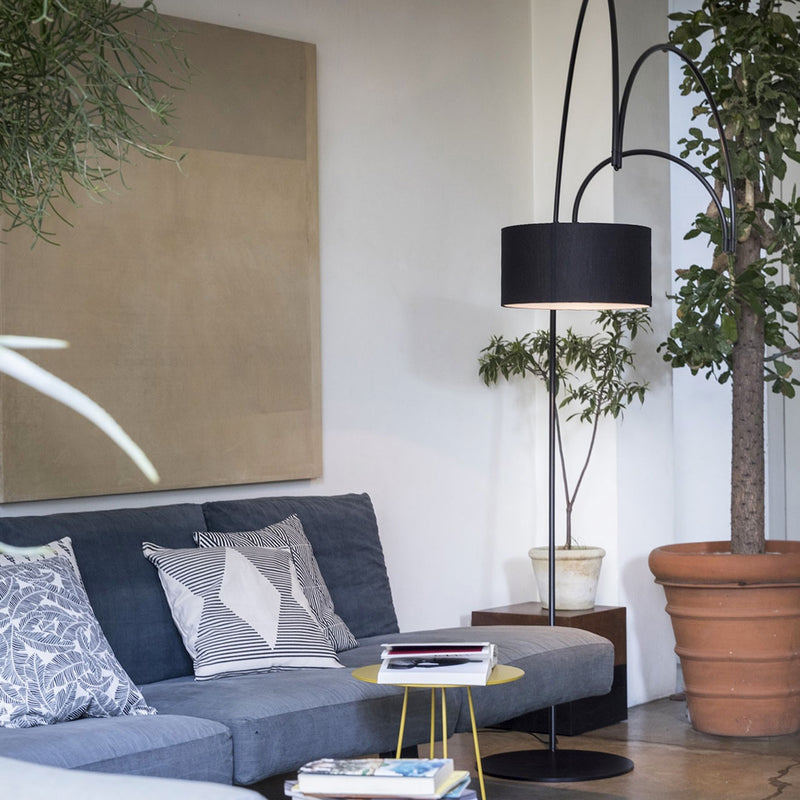 SOTT'ARCHI Podna lampa koja pruža podesivo izravno svjetlo