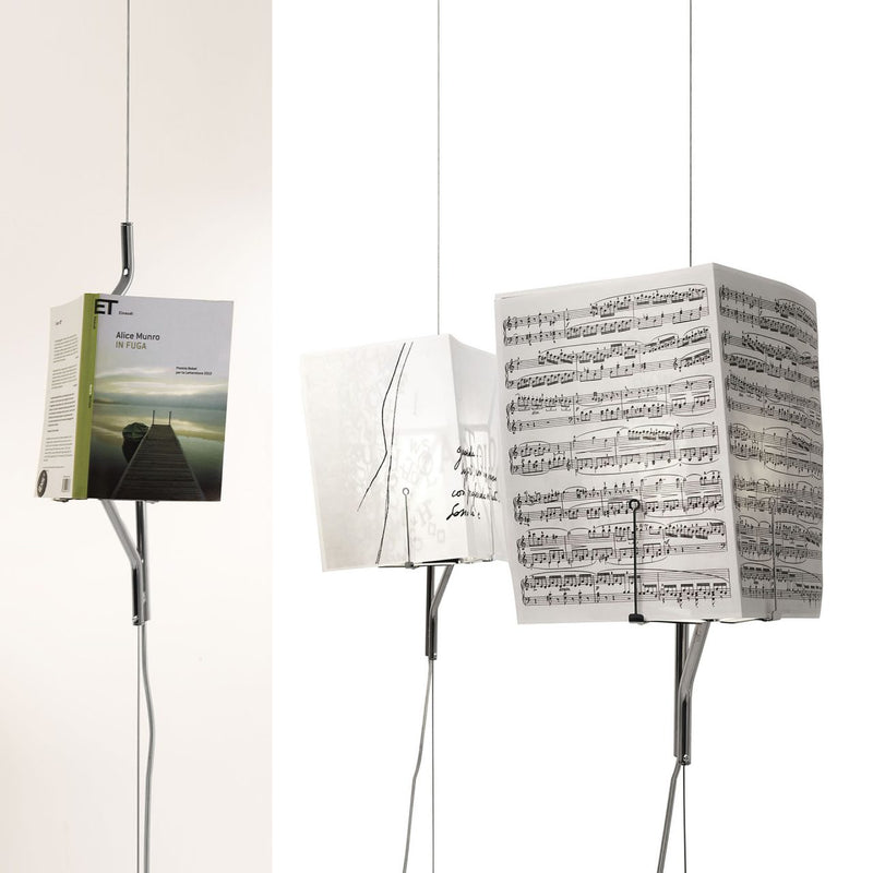 ONCE UPON A LIGHT Svjetiljka s kromiranim metalnim okvirom i čeličnom sajlom razvučenom između stropa i poda