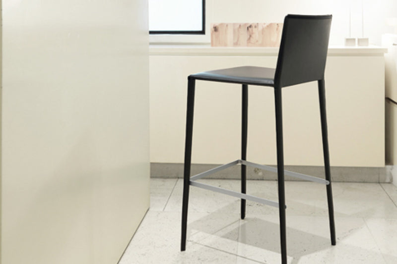 AIDA Upholstered stool covered with regenerated leather and metal fram ...