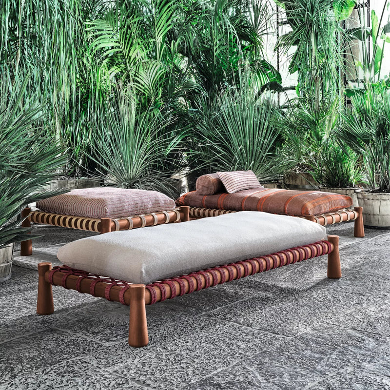 GUNA 01/02 Tradicionalni indijski krevet