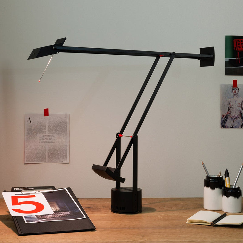 TIZIO Stolna lampa